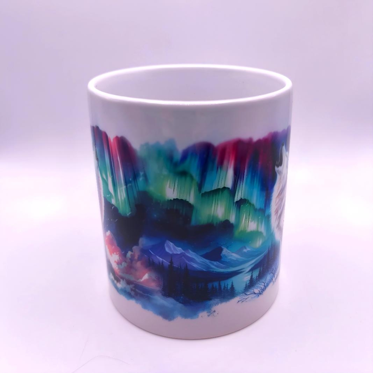 Wölfe mit Polarlichtern Tasse